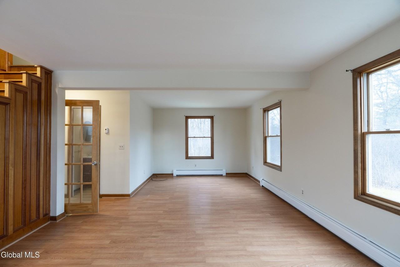 4 Easy St - Photo 4 of 25