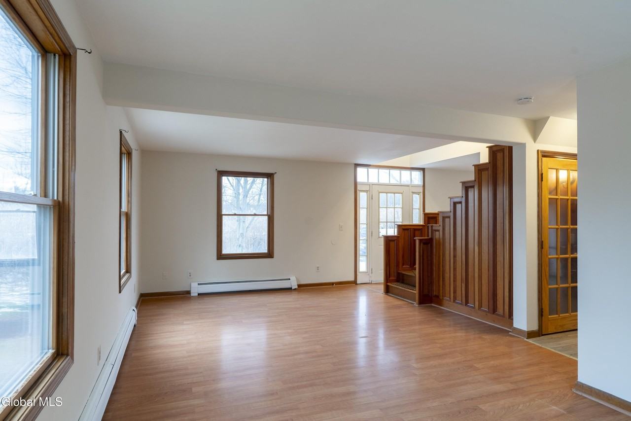 4 Easy St - Photo 5 of 25