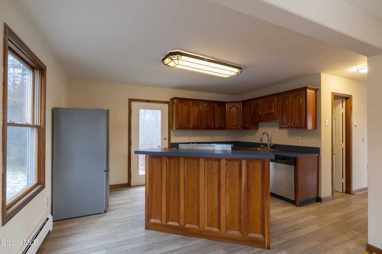 4 Easy St - Photo 6 of 25