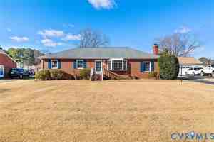 featured image of 8276 Franklin Ln