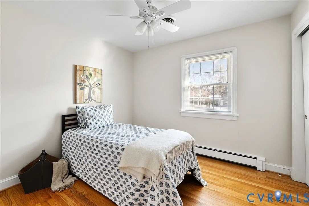 8276 Franklin Ln - Photo 3 of 18