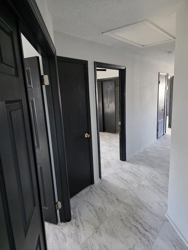 350 N Bibb Ave - Photo 6 of 11