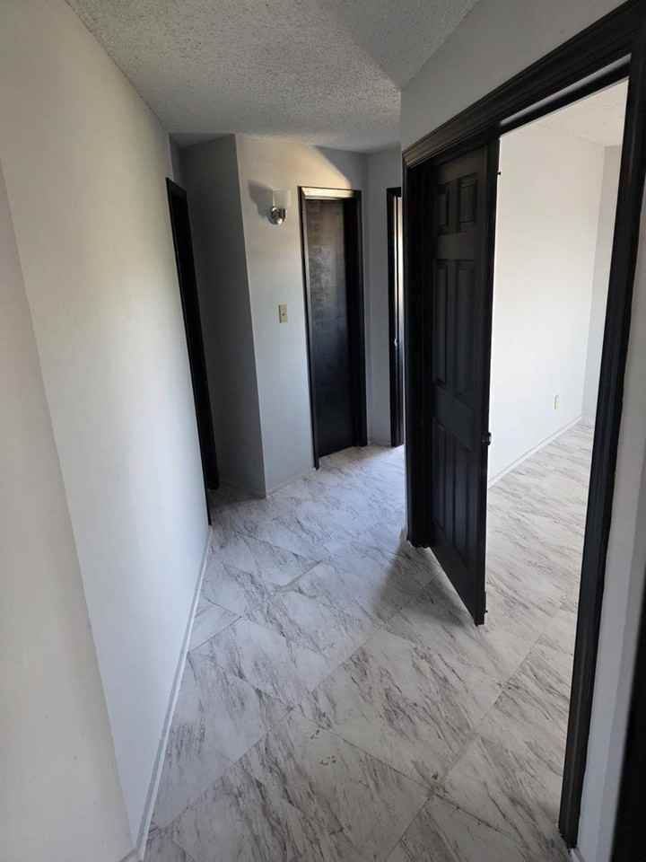 350 N Bibb Ave - Photo 7 of 11