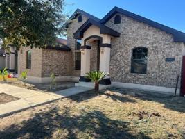 featured image of 2621 Crown Way