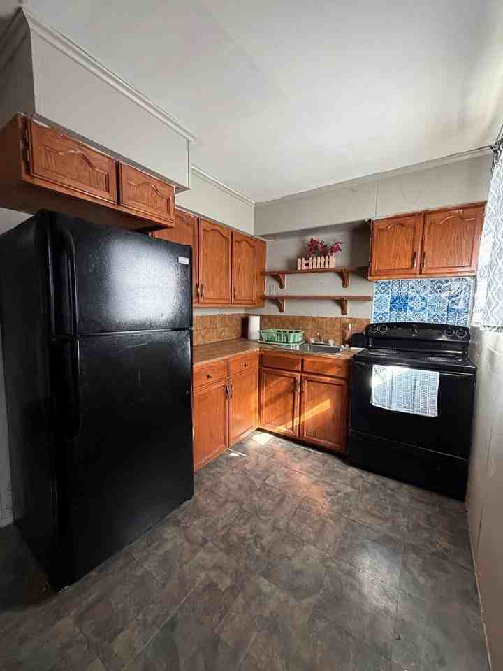 546 N Blanco St - Photo 6 of 13