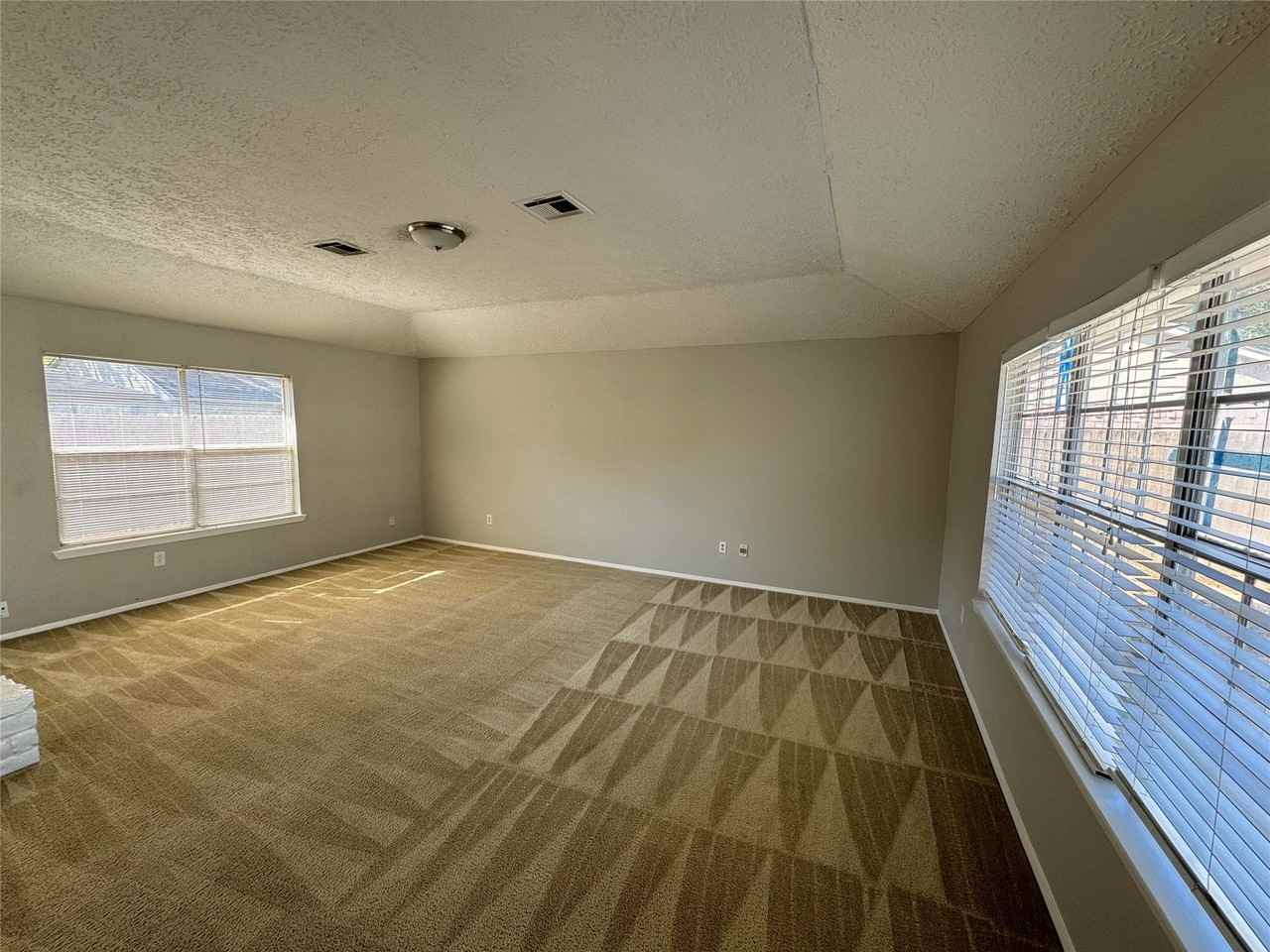 23227 Low Ridge Rd #23227 - Photo 4 of 21