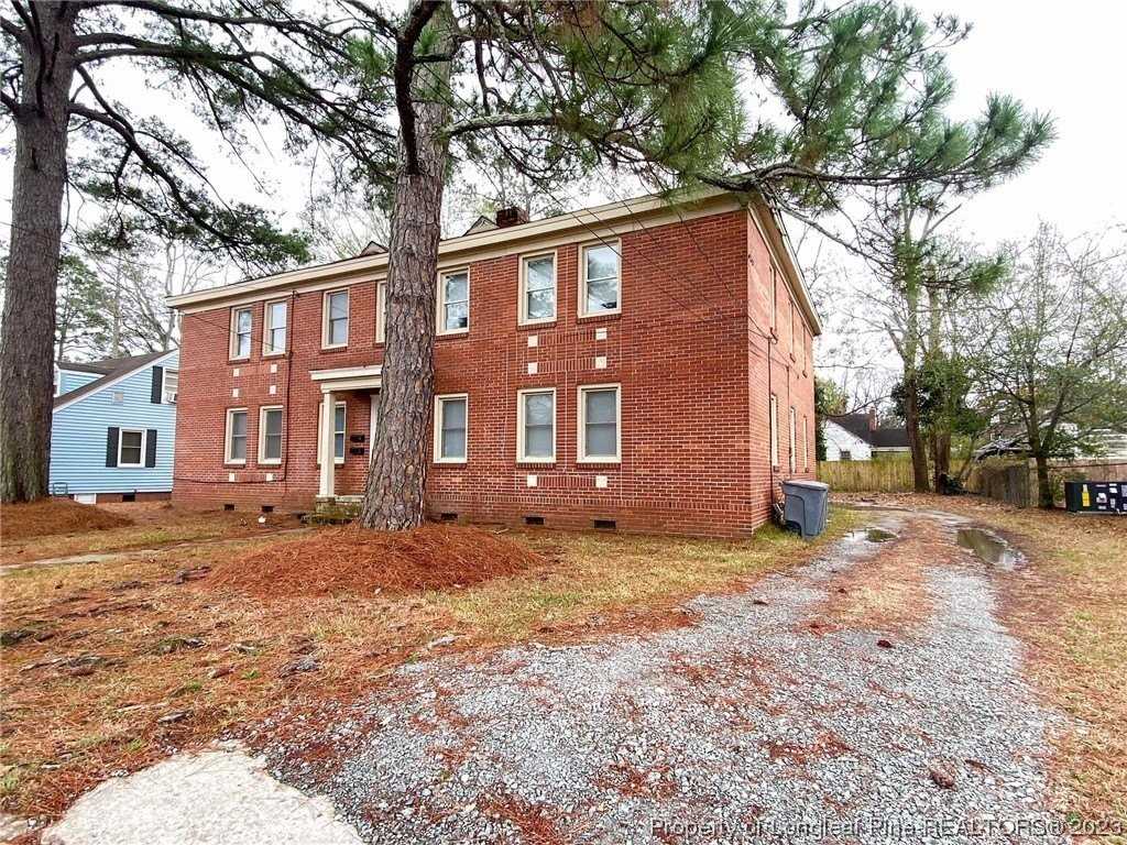 210 E 16th St Apt 1 #1 - Photo 2 of 17