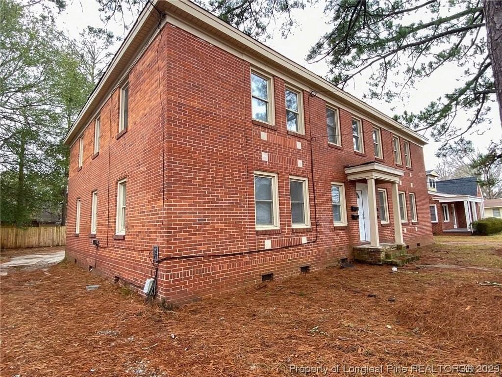 210 E 16th St Apt 1 #1 - Photo 3 of 17