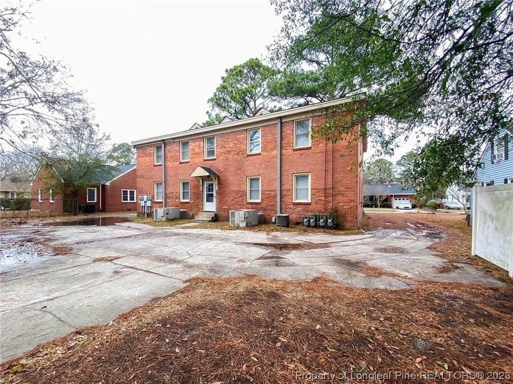 210 E 16th St Apt 1 #1 - Photo 4 of 17