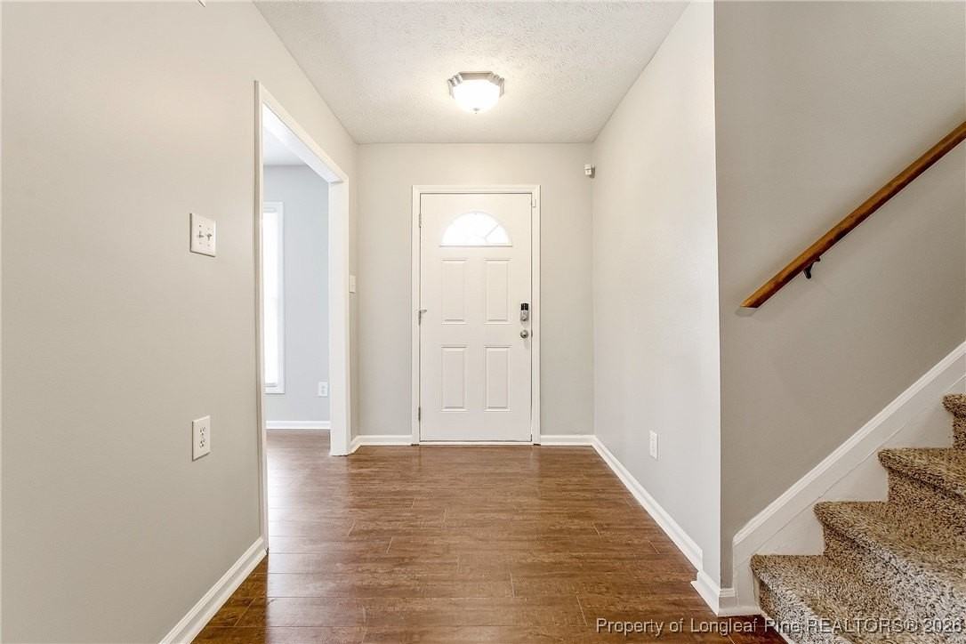 221 Waxhaw Dr - Photo 5 of 37