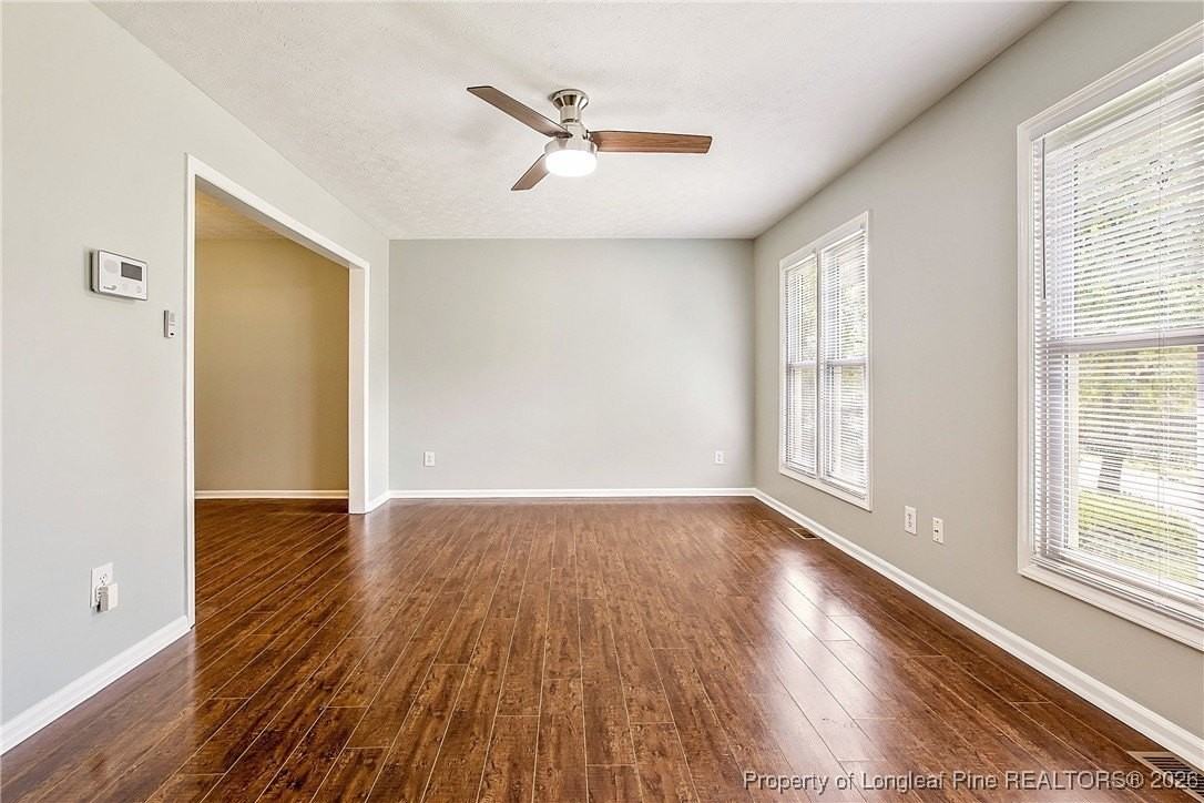 221 Waxhaw Dr - Photo 6 of 37