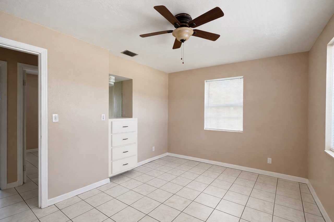 1924 Coronado Rd #0 - Photo 4 of 15