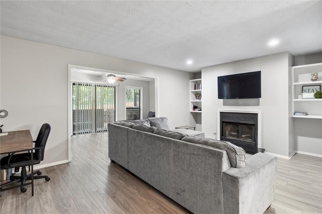 401 Wynnes Ridge Cir Se - Photo 5 of 22