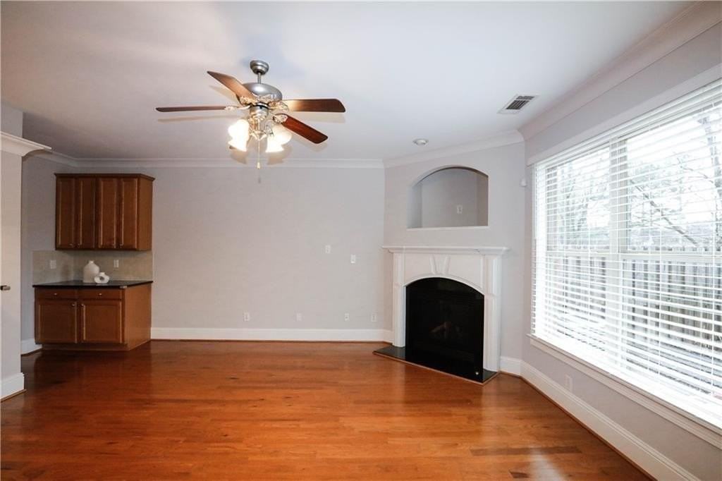 3528 Pecos Ln - Photo 4 of 40