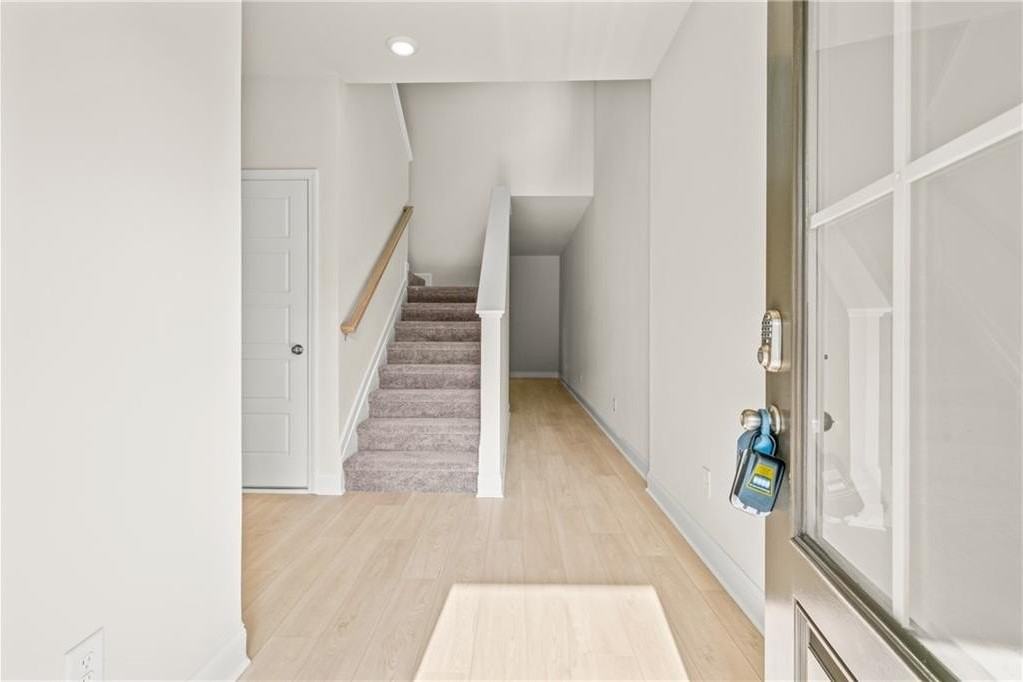 32 Station Overlook Way - Photo 3 of 38