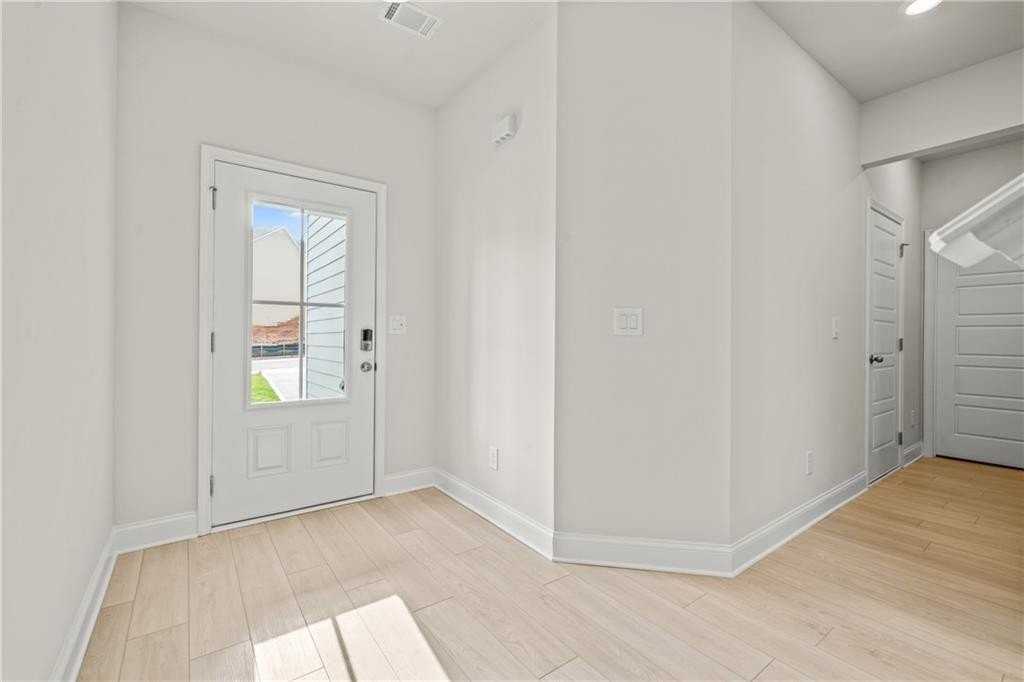 32 Station Overlook Way - Photo 4 of 38