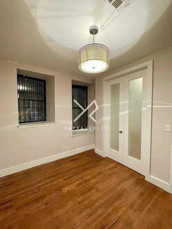 54 Eldridge St - Photo 2 of 5