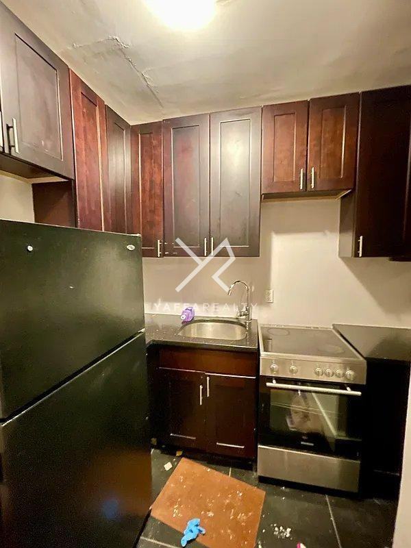 54 Eldridge St - Photo 4 of 5