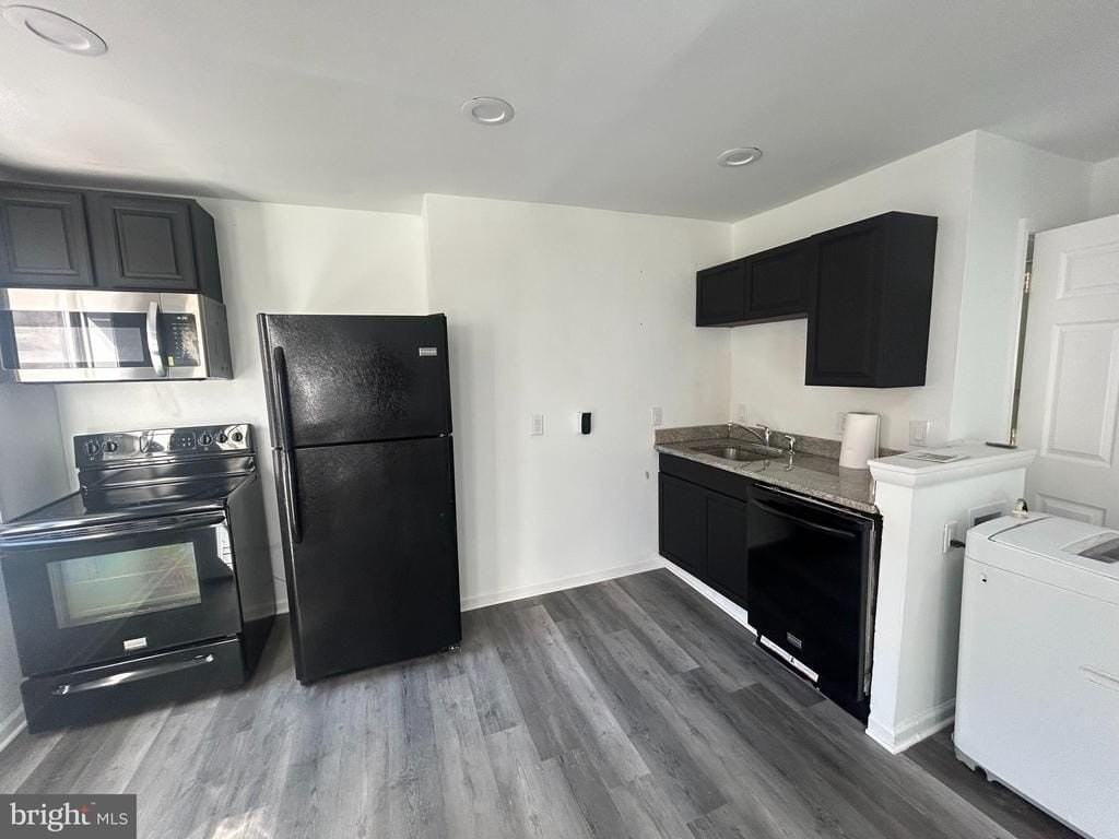 717 Sansom St #300 - Photo 3 of 14