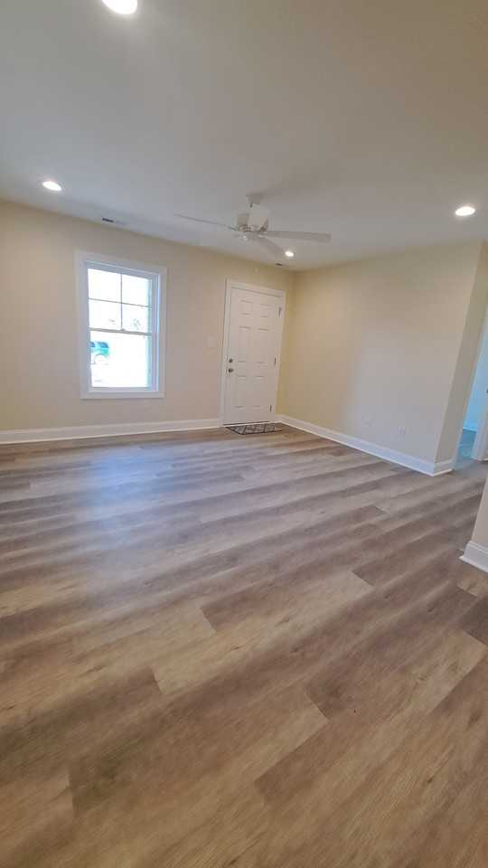 3205 Newport St #A - Photo 3 of 9