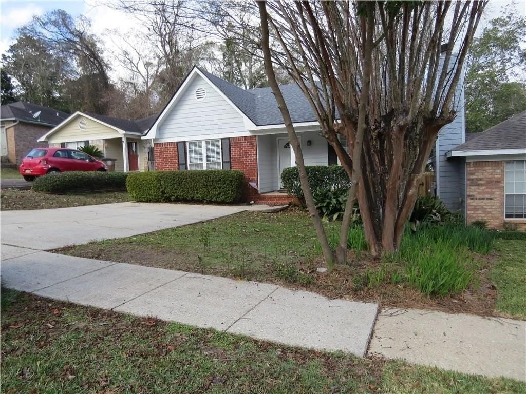 5636 Bentley Ct - Photo 3 of 11