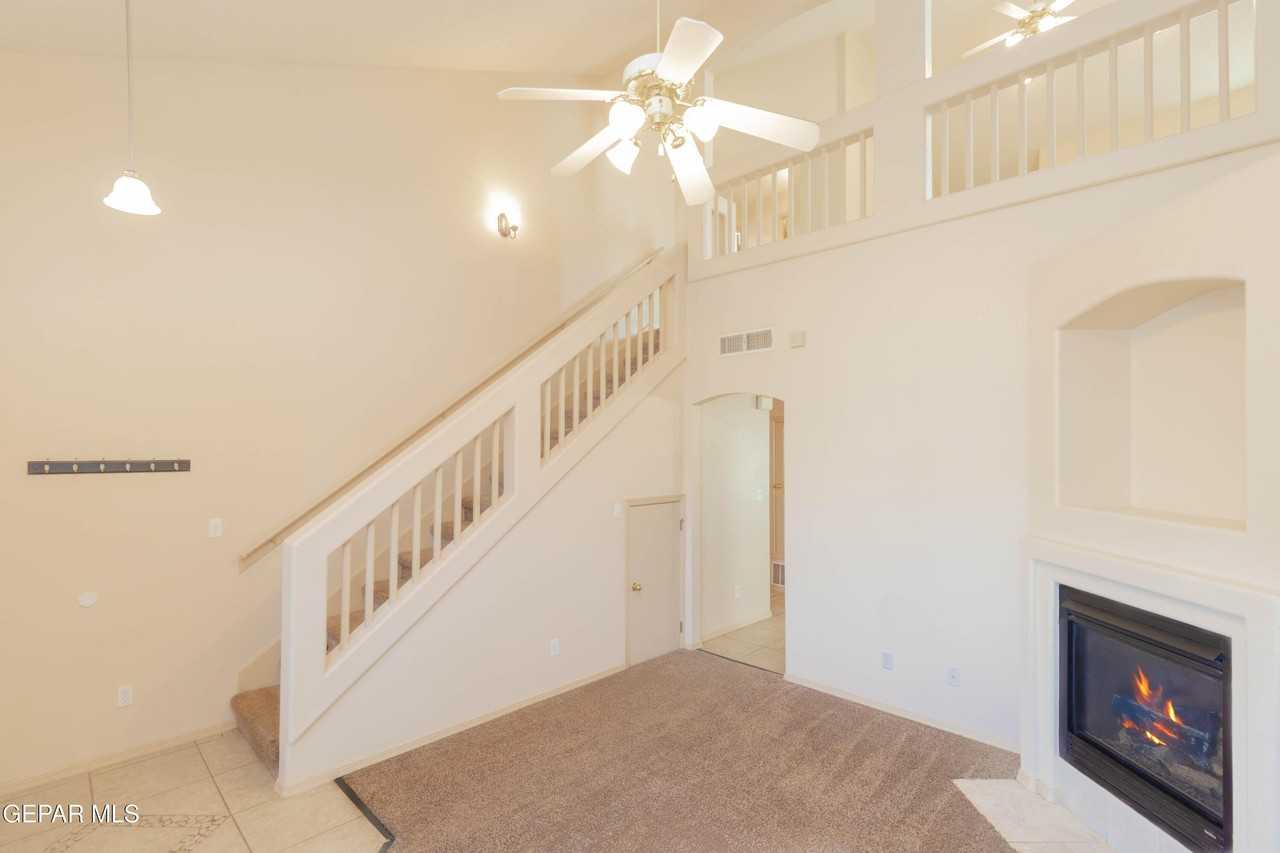 3712 Prairie Rose St - Photo 2 of 46