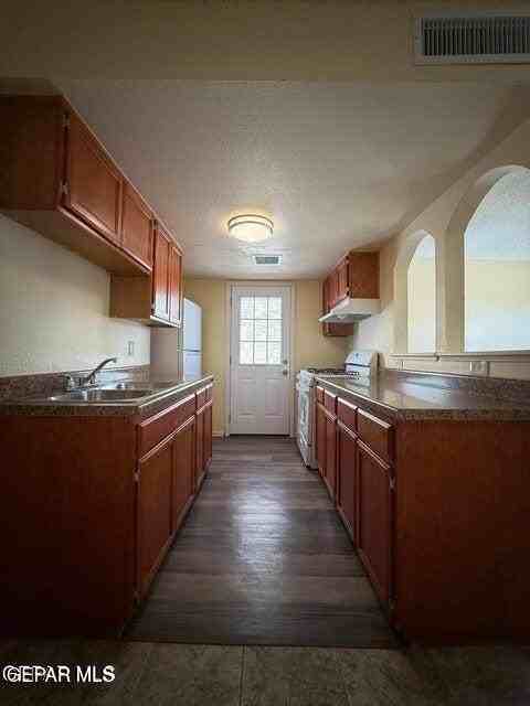 3633 Waterspring Ln - Photo 3 of 6