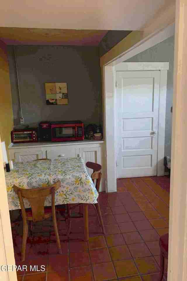 507 W Missouri Ave - Photo 6 of 10