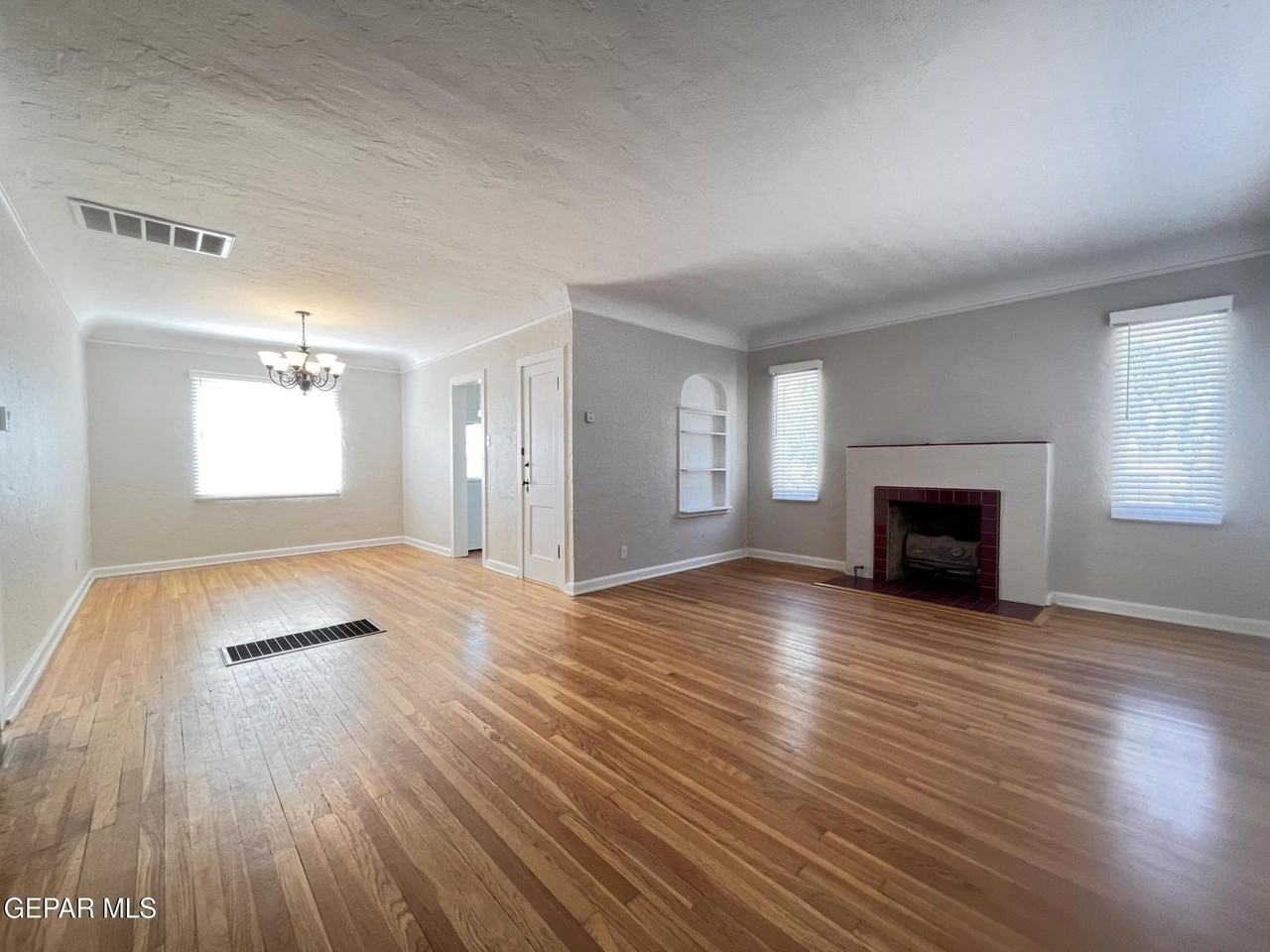 2119 N Stanton St Unit A #A - Photo 2 of 21