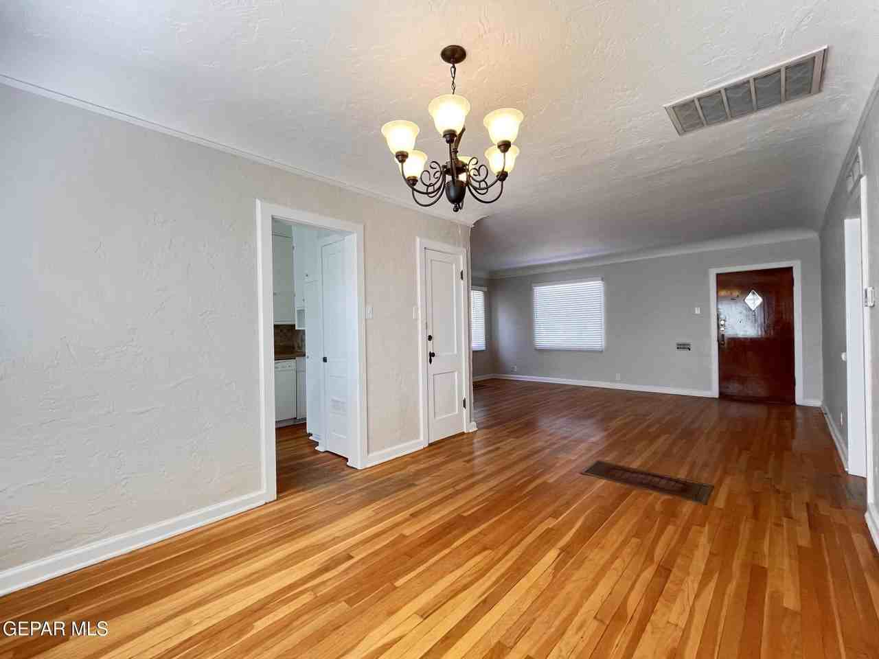 2119 N Stanton St Unit A #A - Photo 6 of 21