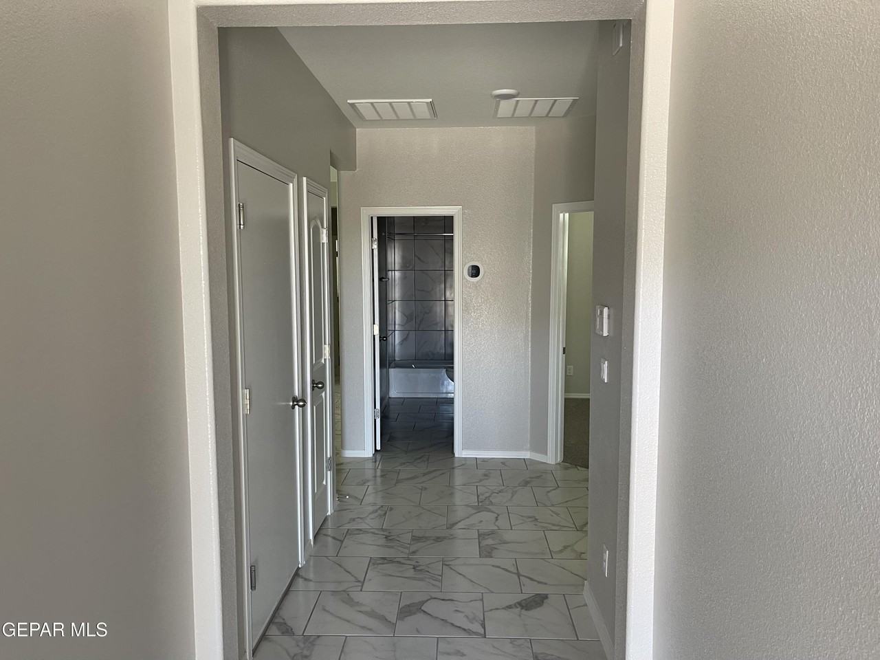 1685 Asbury St - Photo 3 of 16