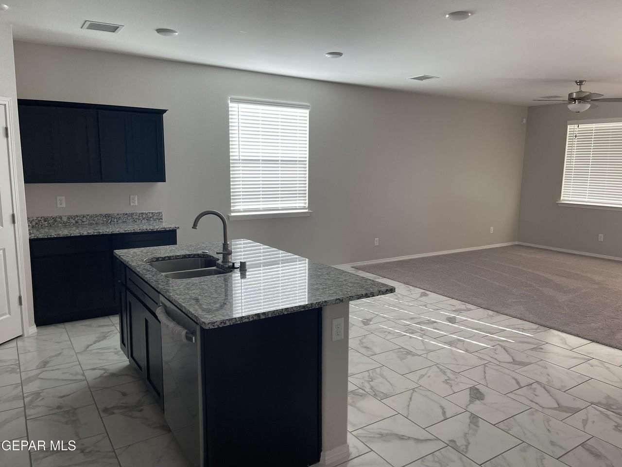 1685 Asbury St - Photo 4 of 16