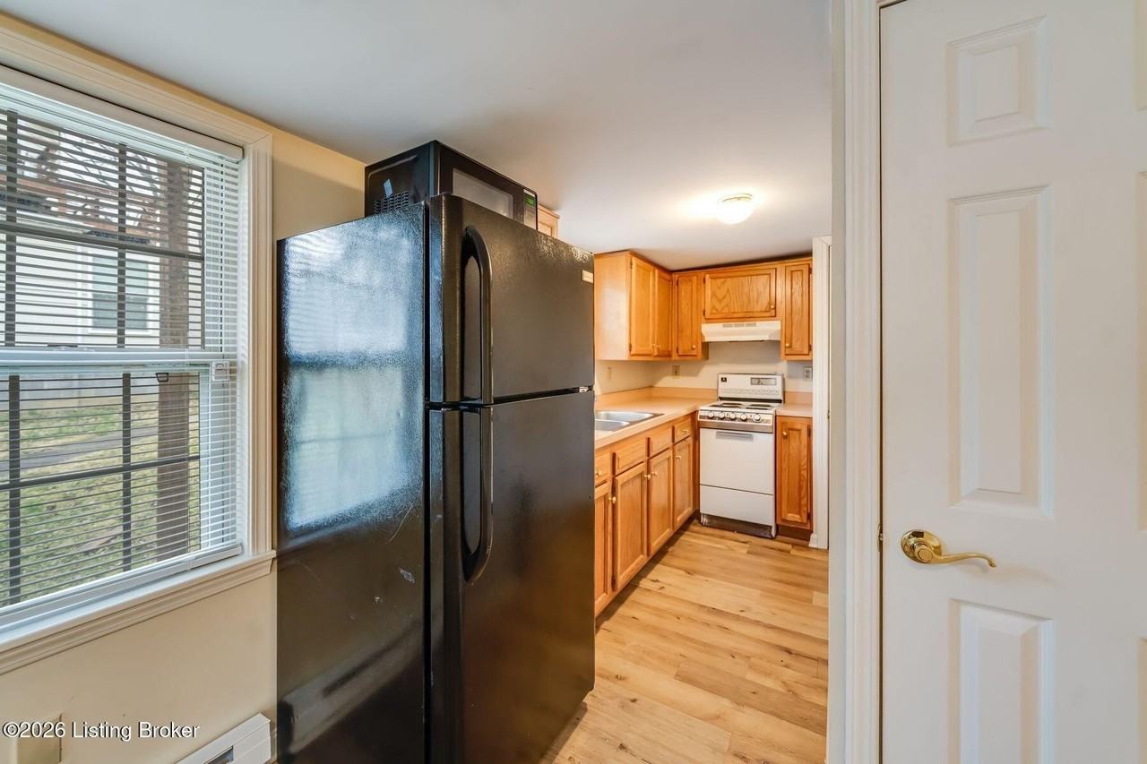 1612 Ellwood Ave Apt 1 #1REAR - Photo 7 of 24