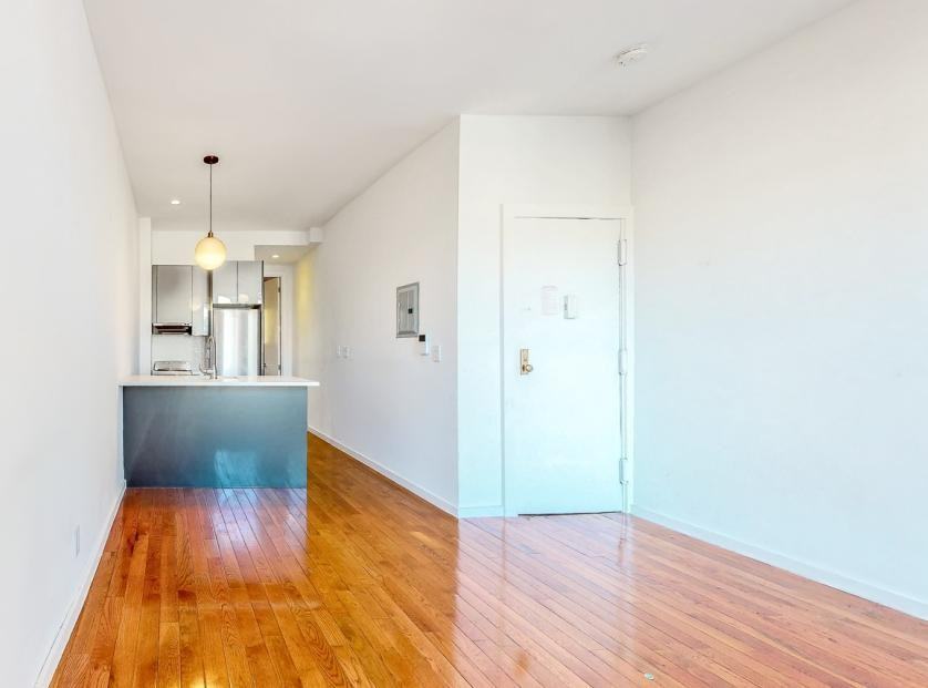 300 Lincoln Rd - Photo 4 of 9