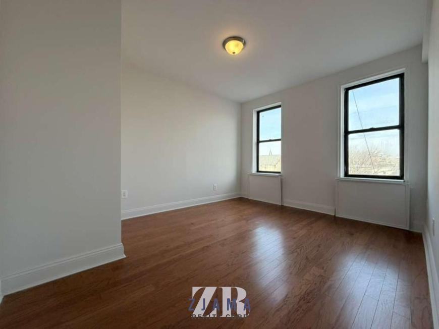 715 Saint Marks Ave - Photo 2 of 4