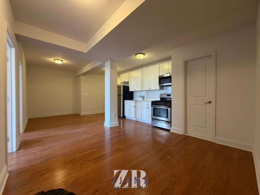 715 Saint Marks Ave - Photo 3 of 4