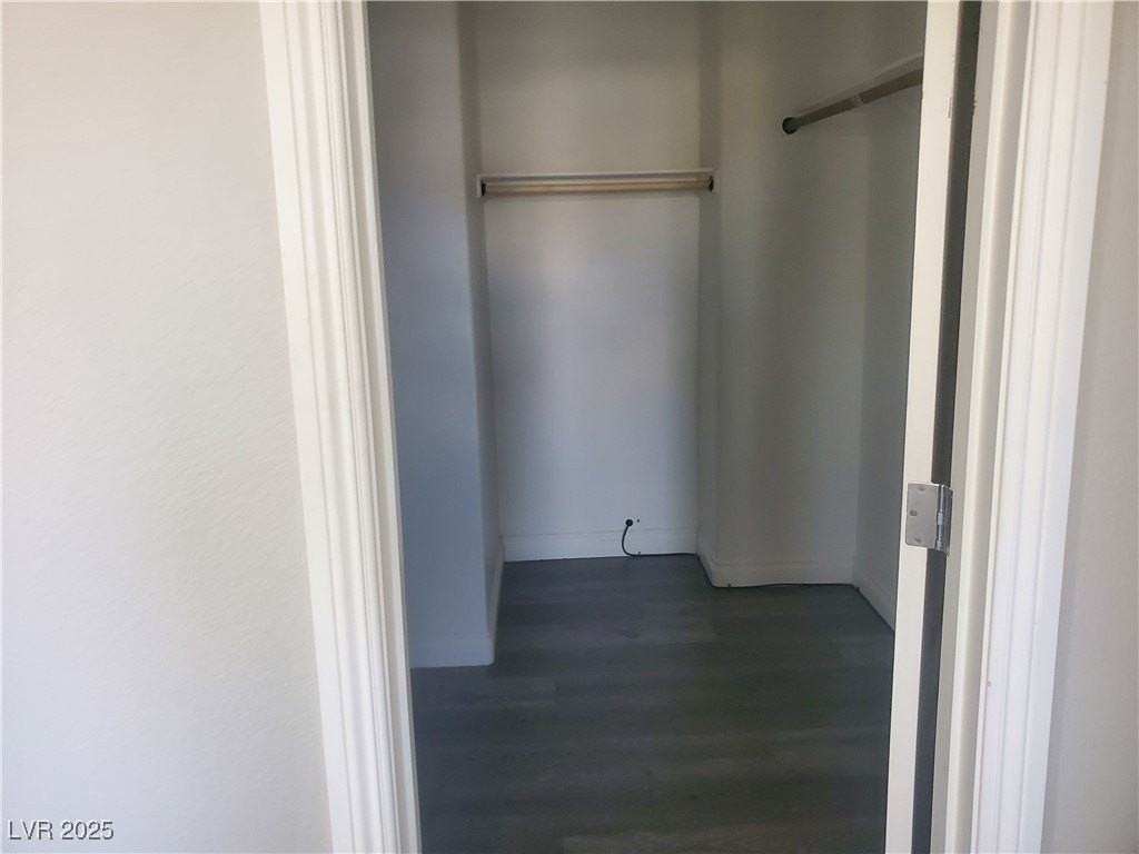 10236 Vickers St - Photo 7 of 9