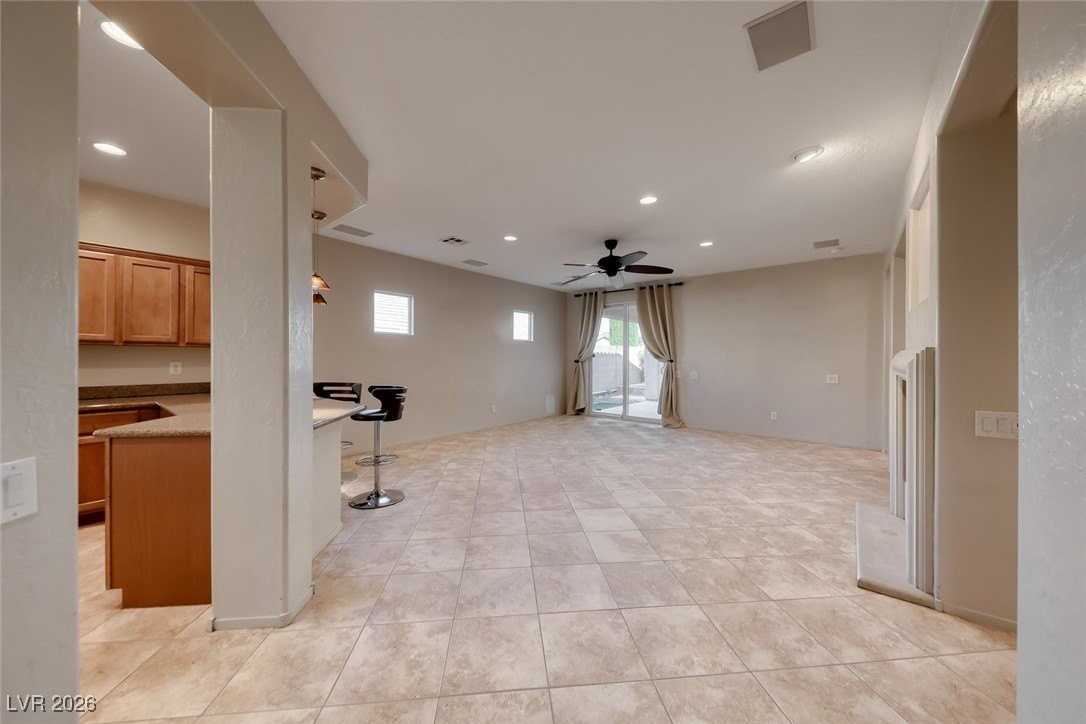 2620 Lochleven Way - Photo 7 of 21