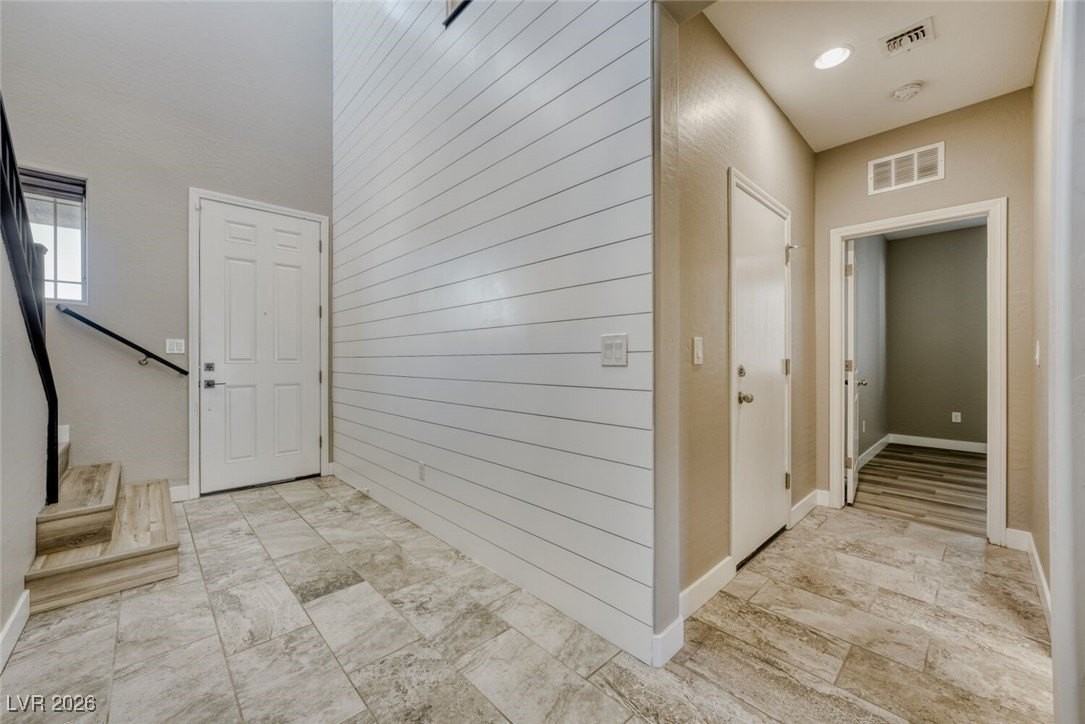 9061 Field Maple St - Photo 5 of 37