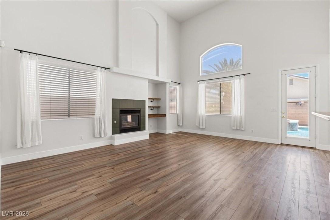 4905 Pounding Surf Ave - Photo 5 of 36