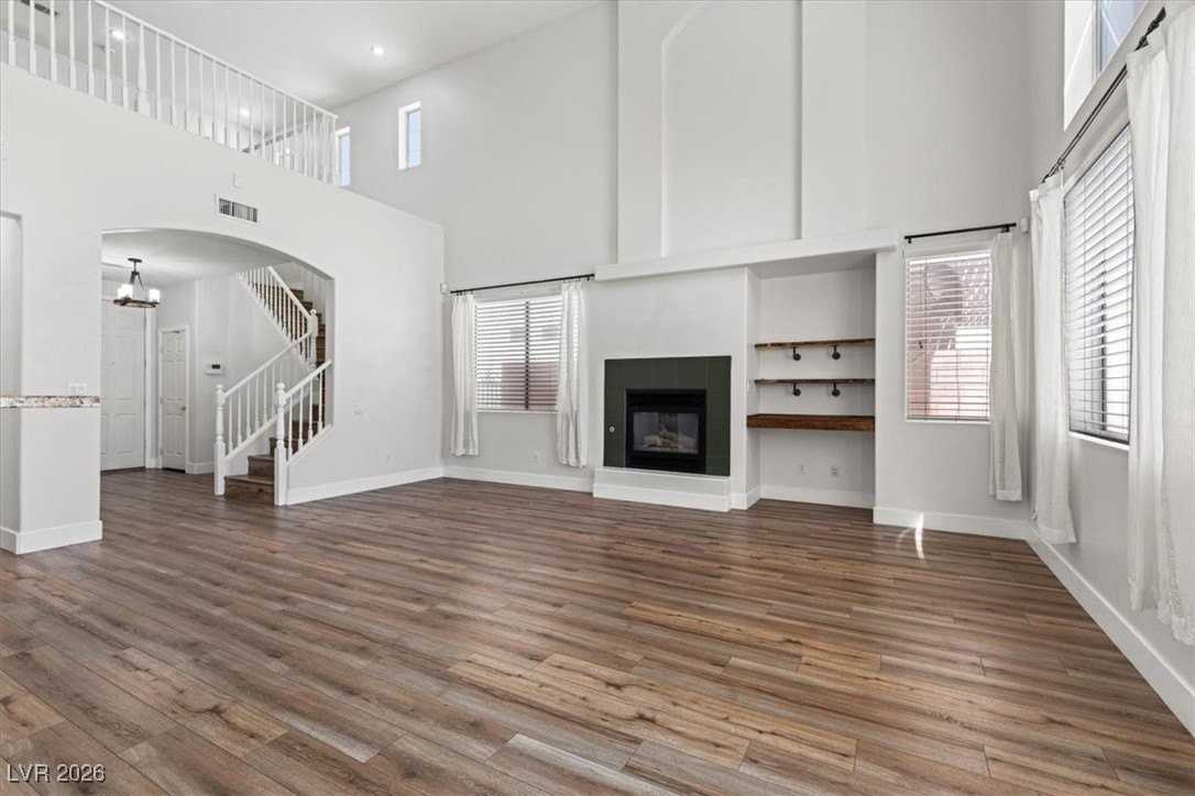 4905 Pounding Surf Ave - Photo 6 of 36