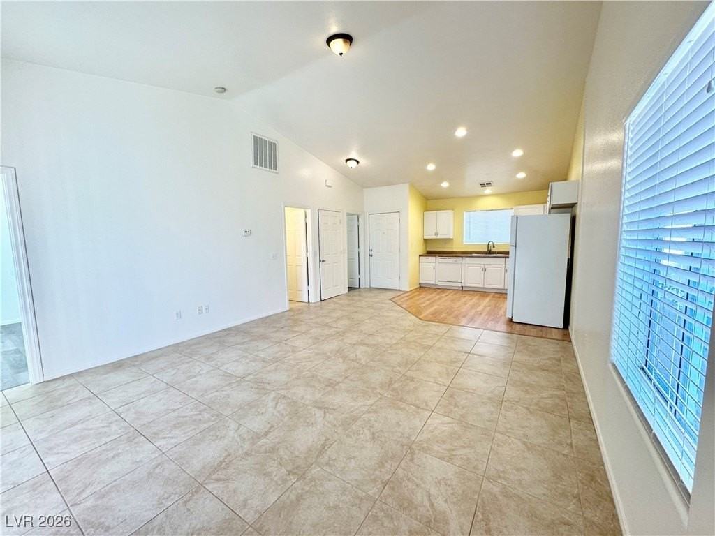 1070 Potro Ave #1 - Photo 5 of 15