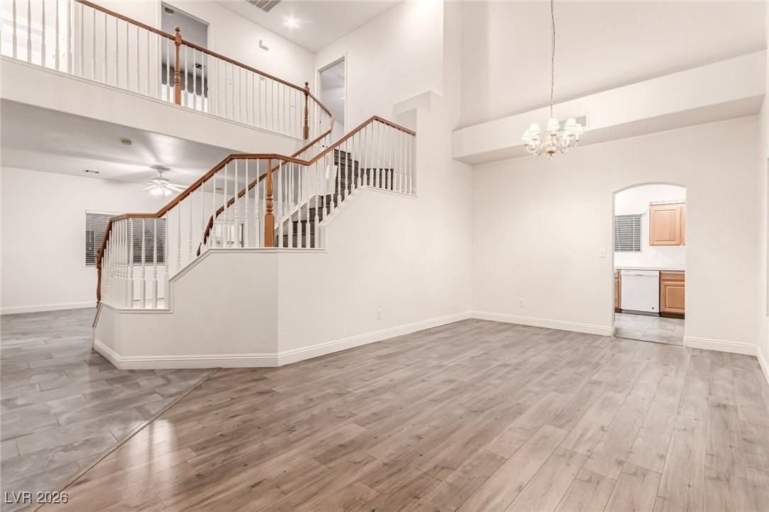 3741 Grand Viewpoint Ct - Photo 4 of 36