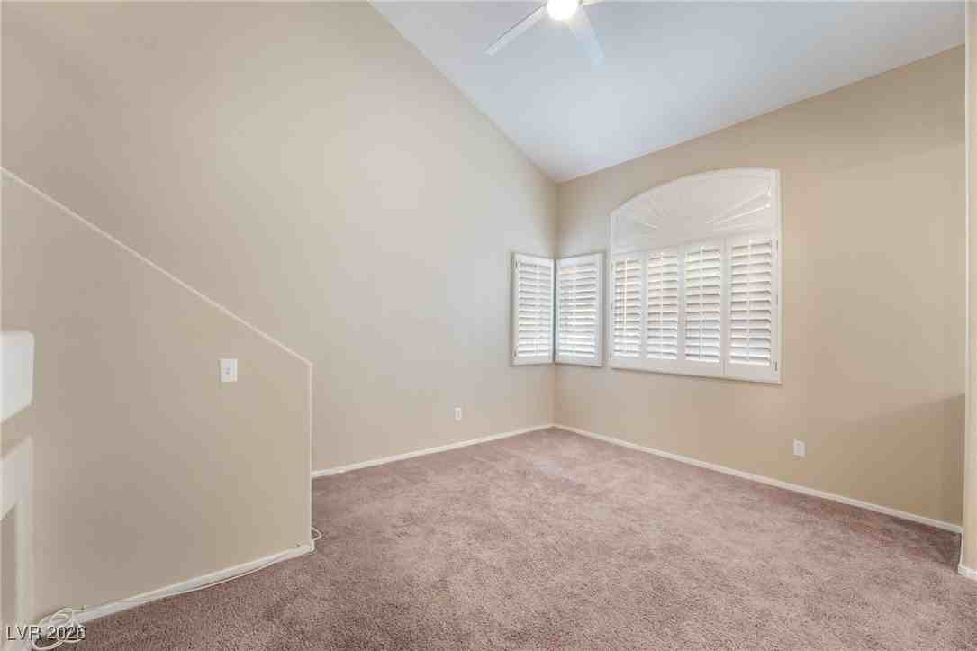 8028 Desire Ave - Photo 6 of 26