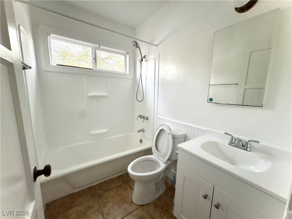 1301 Bracken Ave - Photo 7 of 8