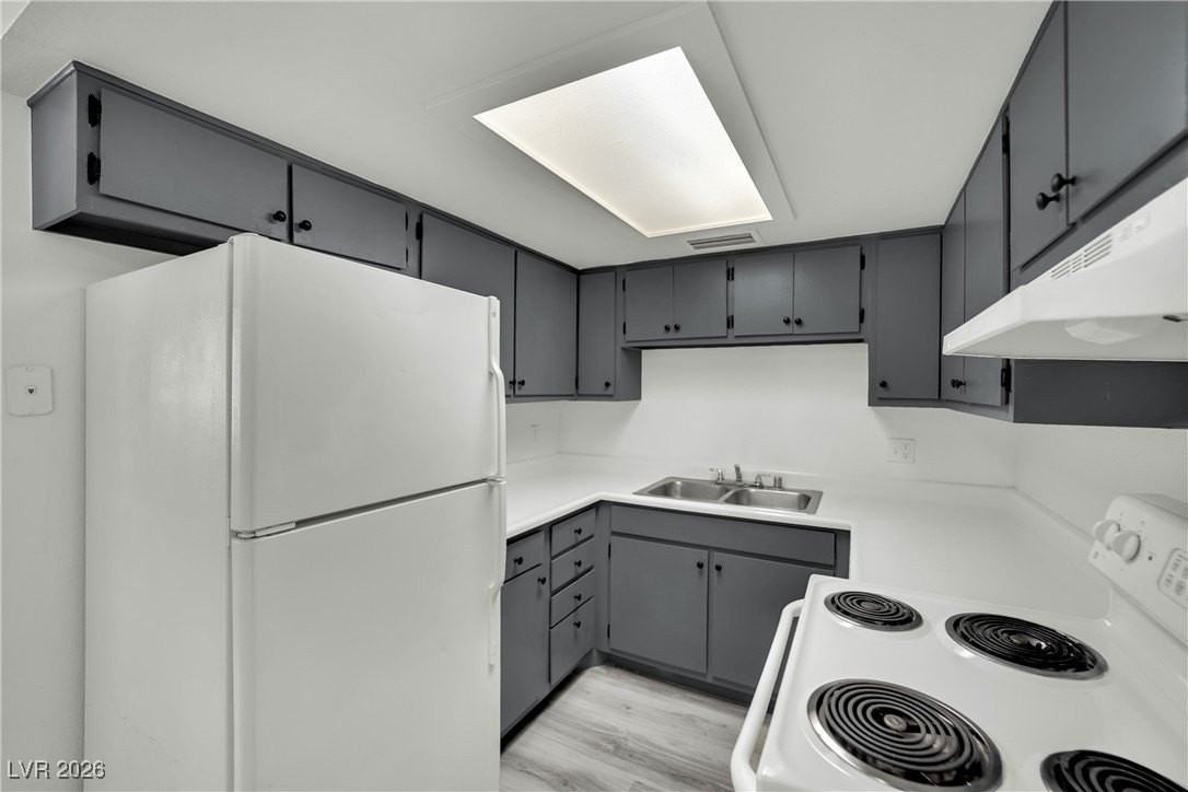 3125 N Pecos Rd #204 - Photo 2 of 19