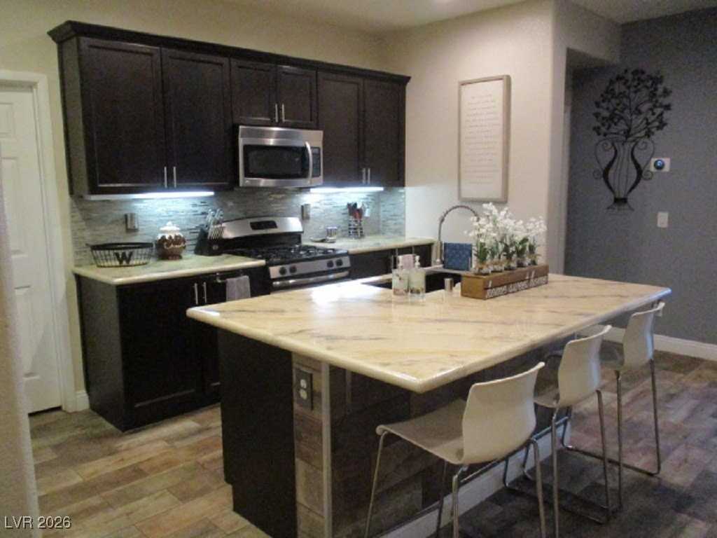 3925 Jamison Park Ln - Photo 6 of 31