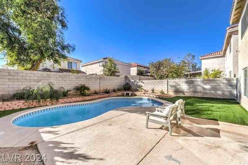 9777 Sedona Shrine Ave - Photo 4 of 35