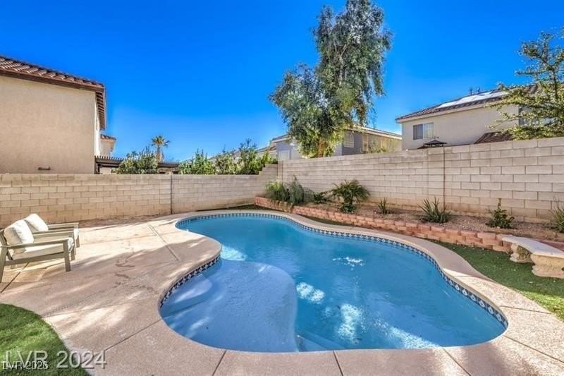 9777 Sedona Shrine Ave - Photo 5 of 35