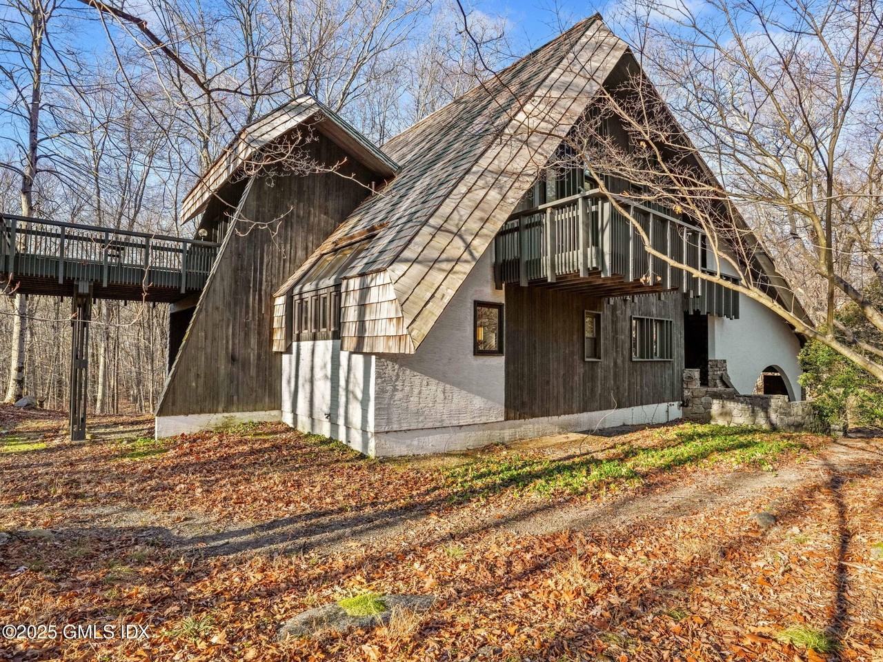 484 Cognewaugh Rd - Photo 4 of 34